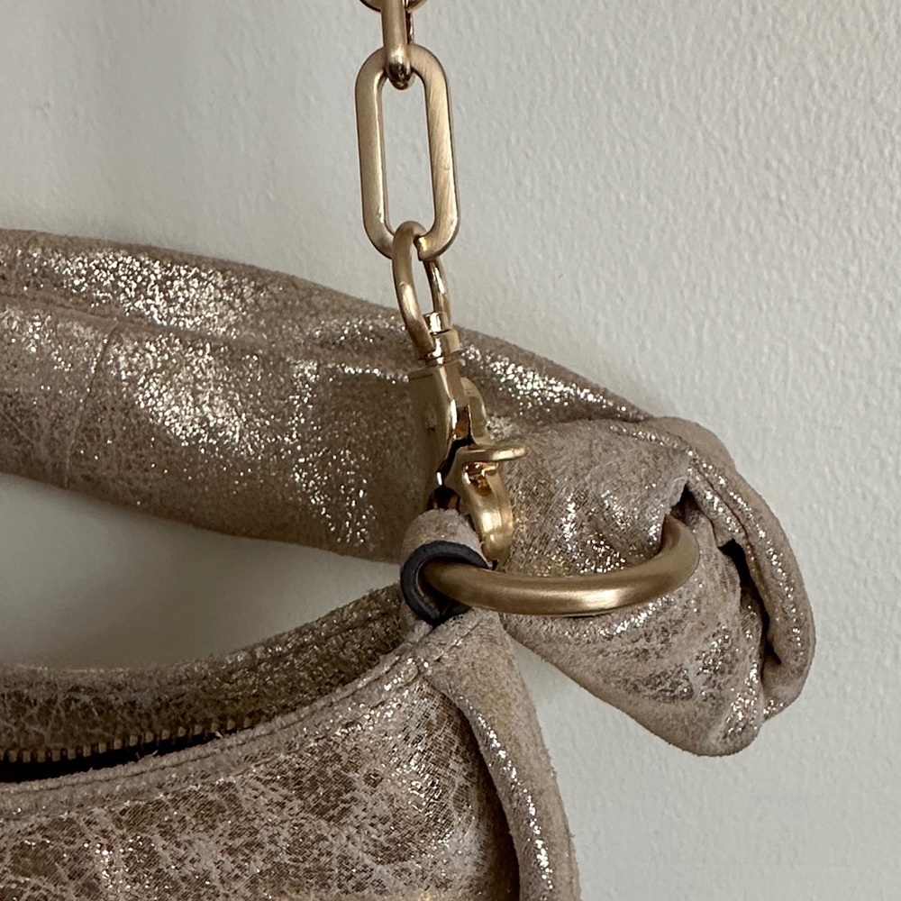 ANTONIO MELANI Gold Metallic Shoulder Bag - Picture 2 of 11